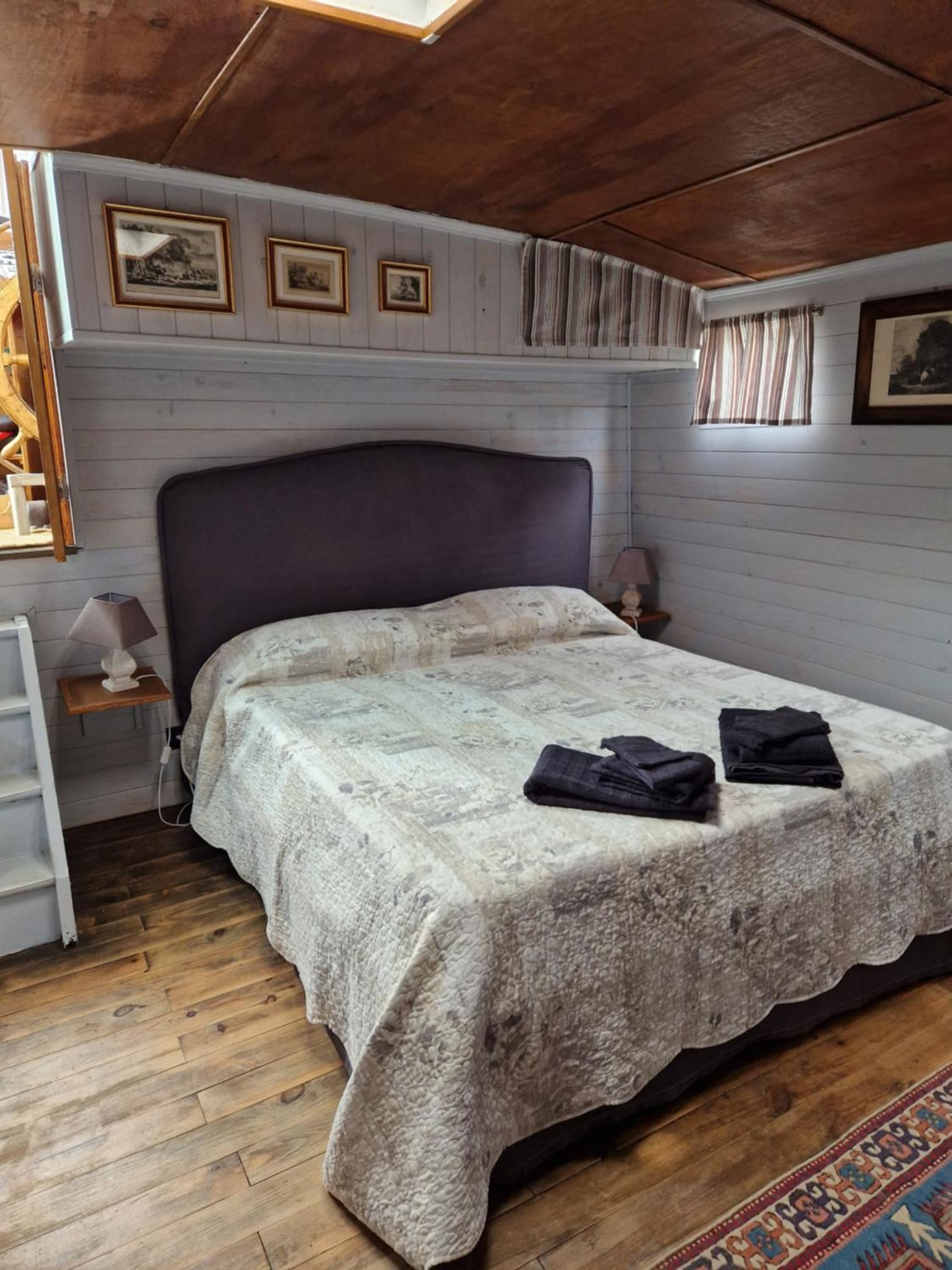 Hotel Peniche Gisele 1930 - Dijon Zewnętrze zdjęcie